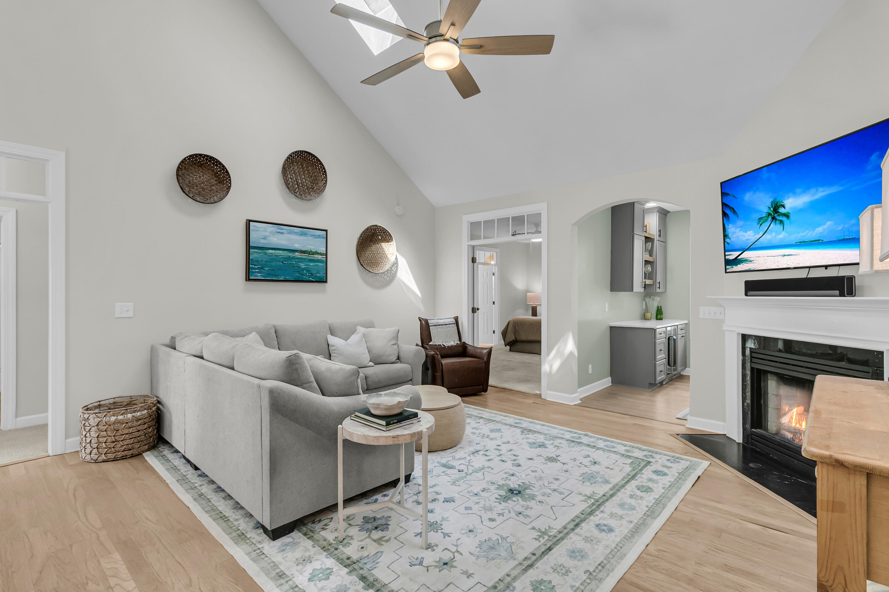 260 Alexandra Drive Mount Pleasant, SC 29464 - Photo 18 of 45 Living Room