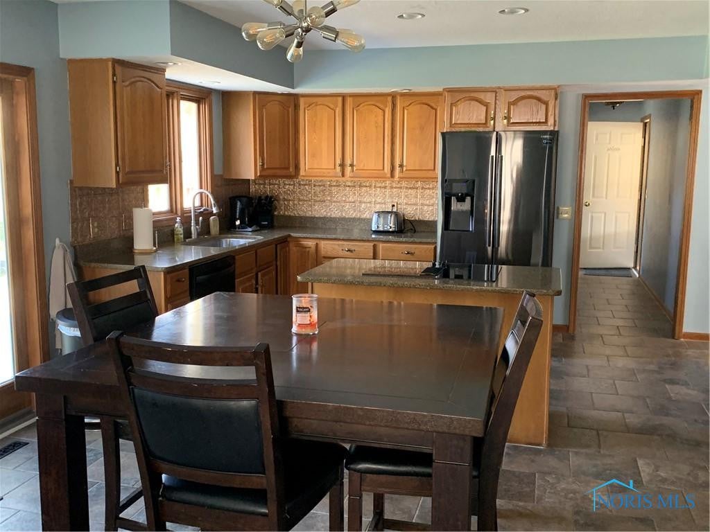 300 Rutledge Court Perrysburg, OH 43551 - Photo 14 of 37 Gallery Image 14