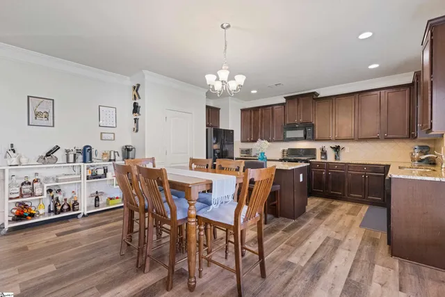 $322,000 | 412 Kindletree Way, Simpsonville, SC 29680