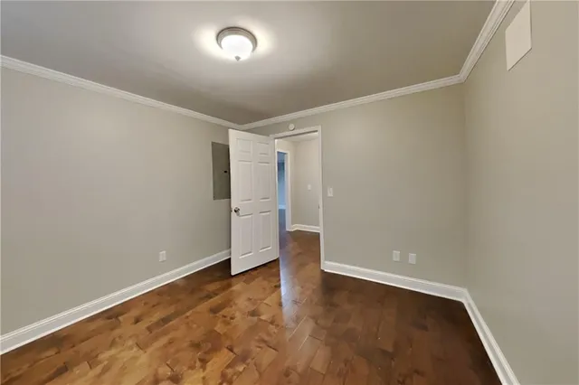 an empty room with a empty space and window