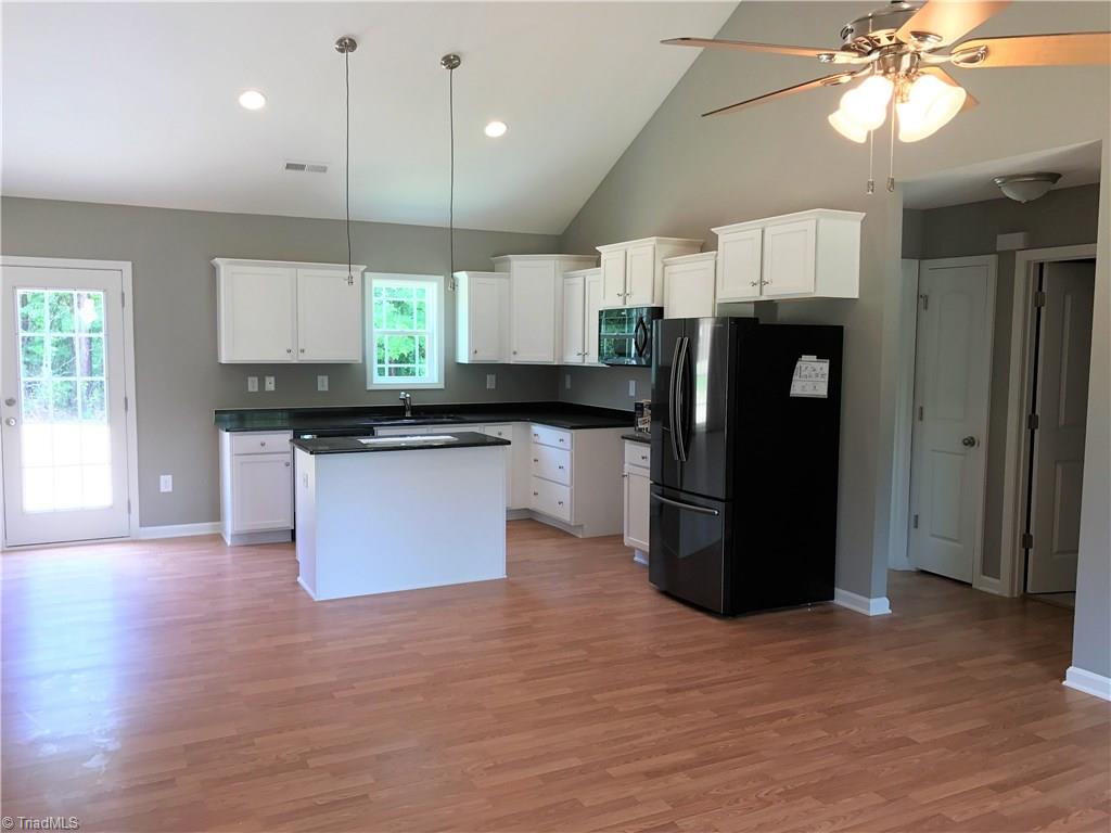 337 Washburn Road Madison, NC 27025 - Photo 6 of 12 Gallery Image 6