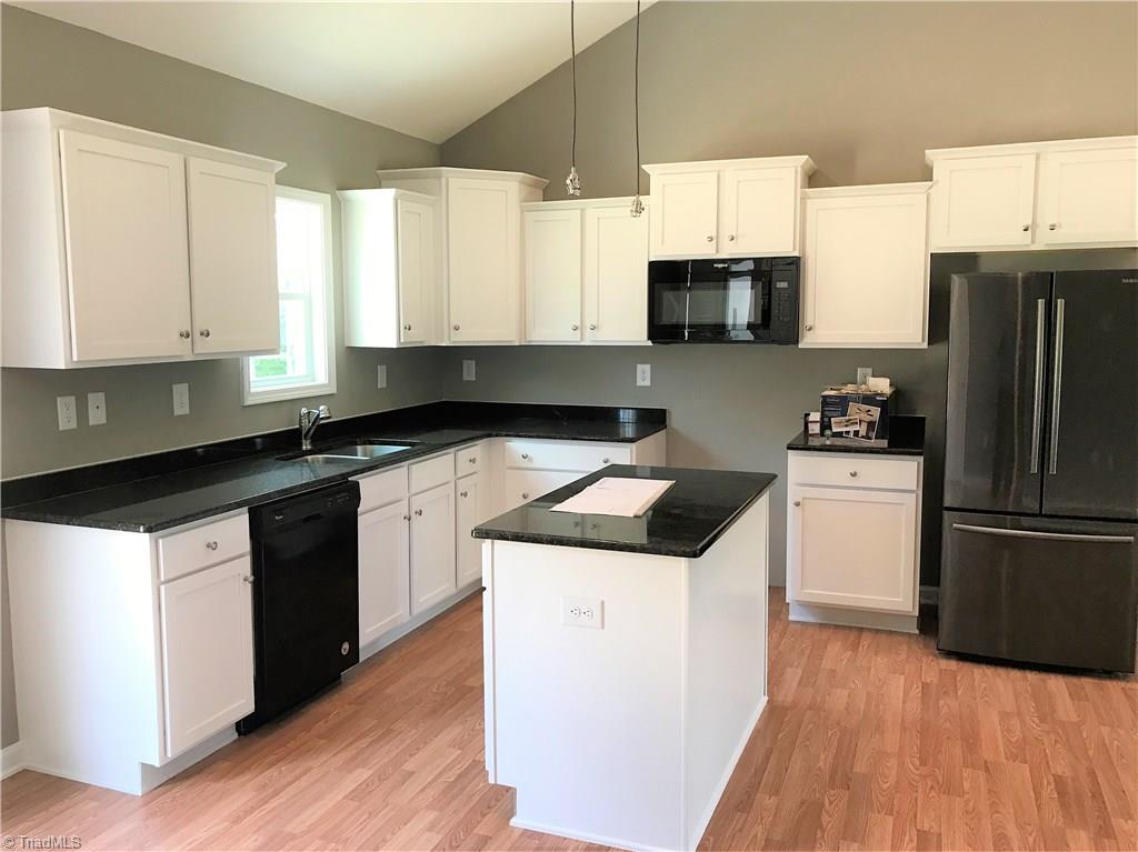 337 Washburn Road Madison, NC 27025 - Photo 7 of 12 Gallery Image 7