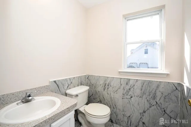 $3,950 | 27 Samantha Drive, Monroe Township, NJ 08831