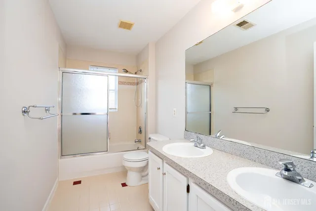 $3,950 | 27 Samantha Drive, Monroe Township, NJ 08831