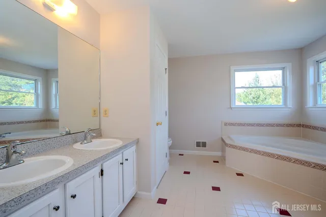 $3,950 | 27 Samantha Drive, Monroe Township, NJ 08831