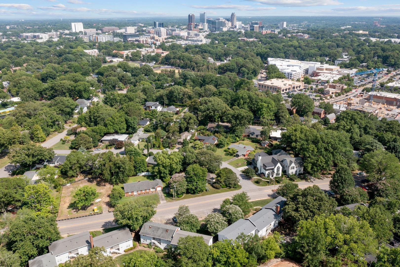 635 Daniels Street, Unit A Raleigh, NC 27605 - Photo 20 of 34