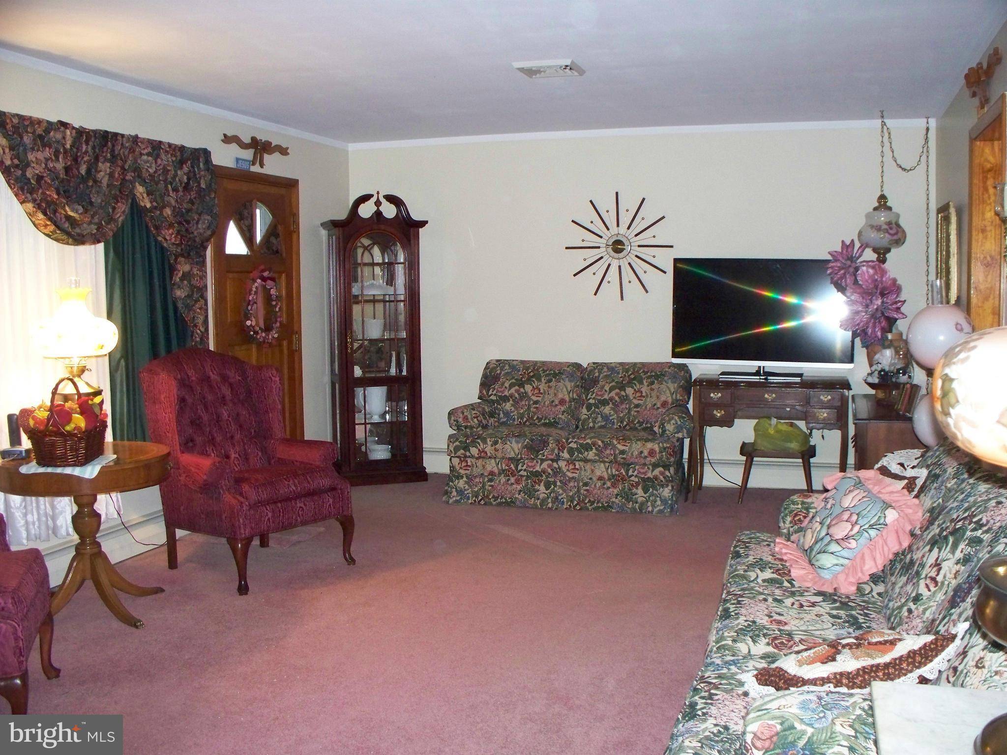 2117 Robertson Road Bel Air, MD 21015 - Photo 9 of 27 Living Room