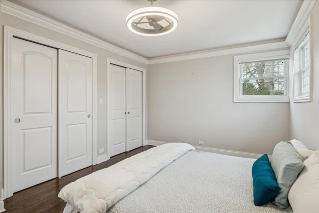 $535,000 | 241 Glendale Road, Glenview, IL 60025