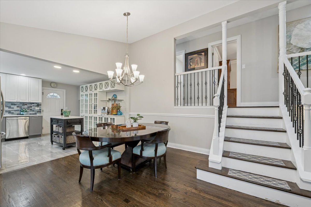 241 Glendale Road Glenview, IL 60025 - Photo 5 of 29 a view of a dining room with furniture and wooden floor