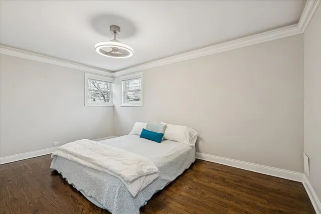 $535,000 | 241 Glendale Road, Glenview, IL 60025