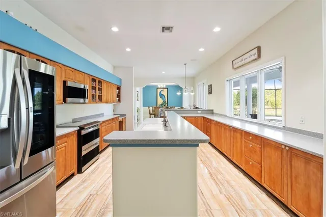 $835,000 | 4281 68th Avenue Northeast, Naples, FL 34120