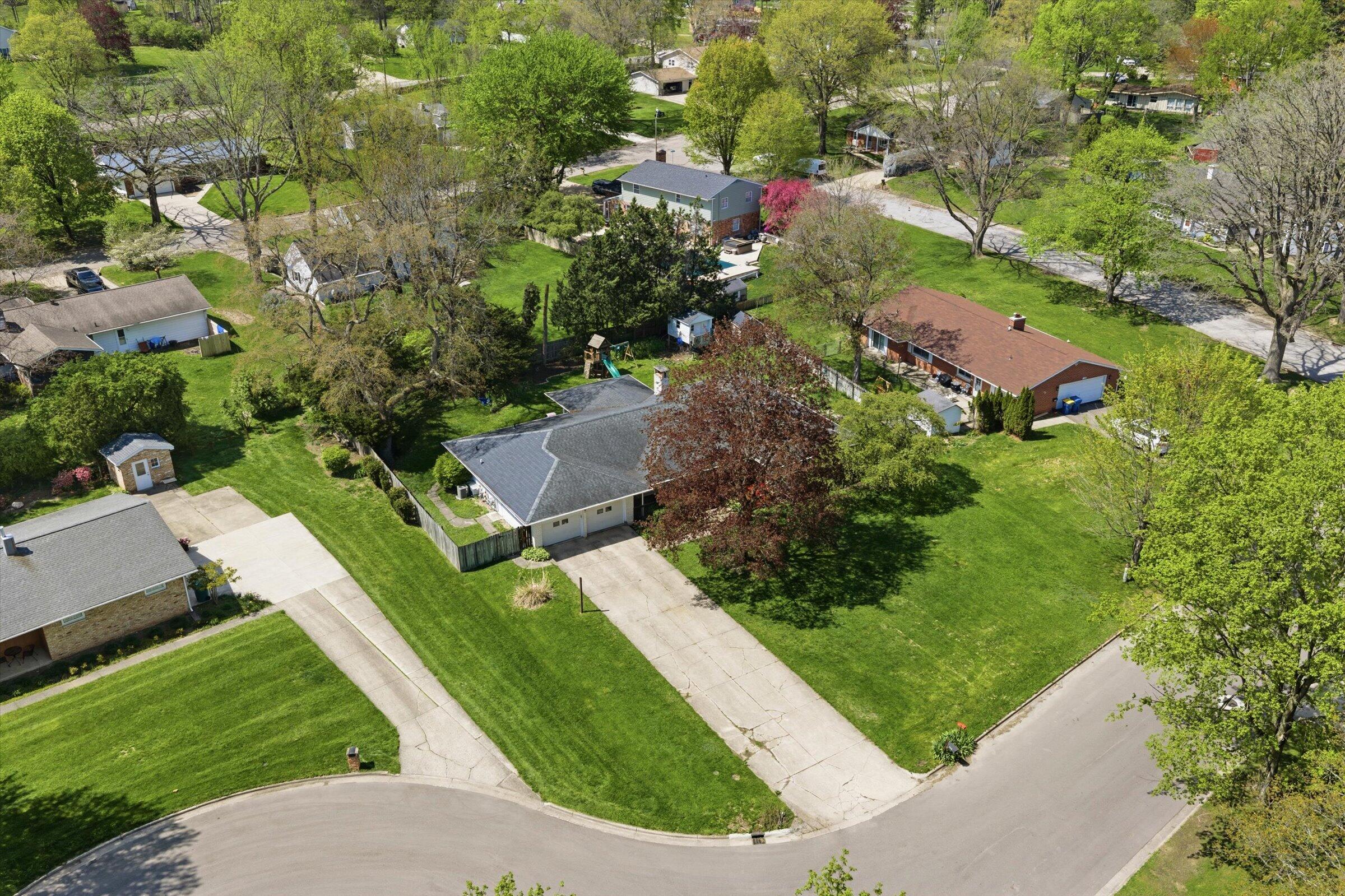 1114 Miami Road Niles, MI 49120 - Photo 4 of 39 42-DJI_20260423145453_0414_D