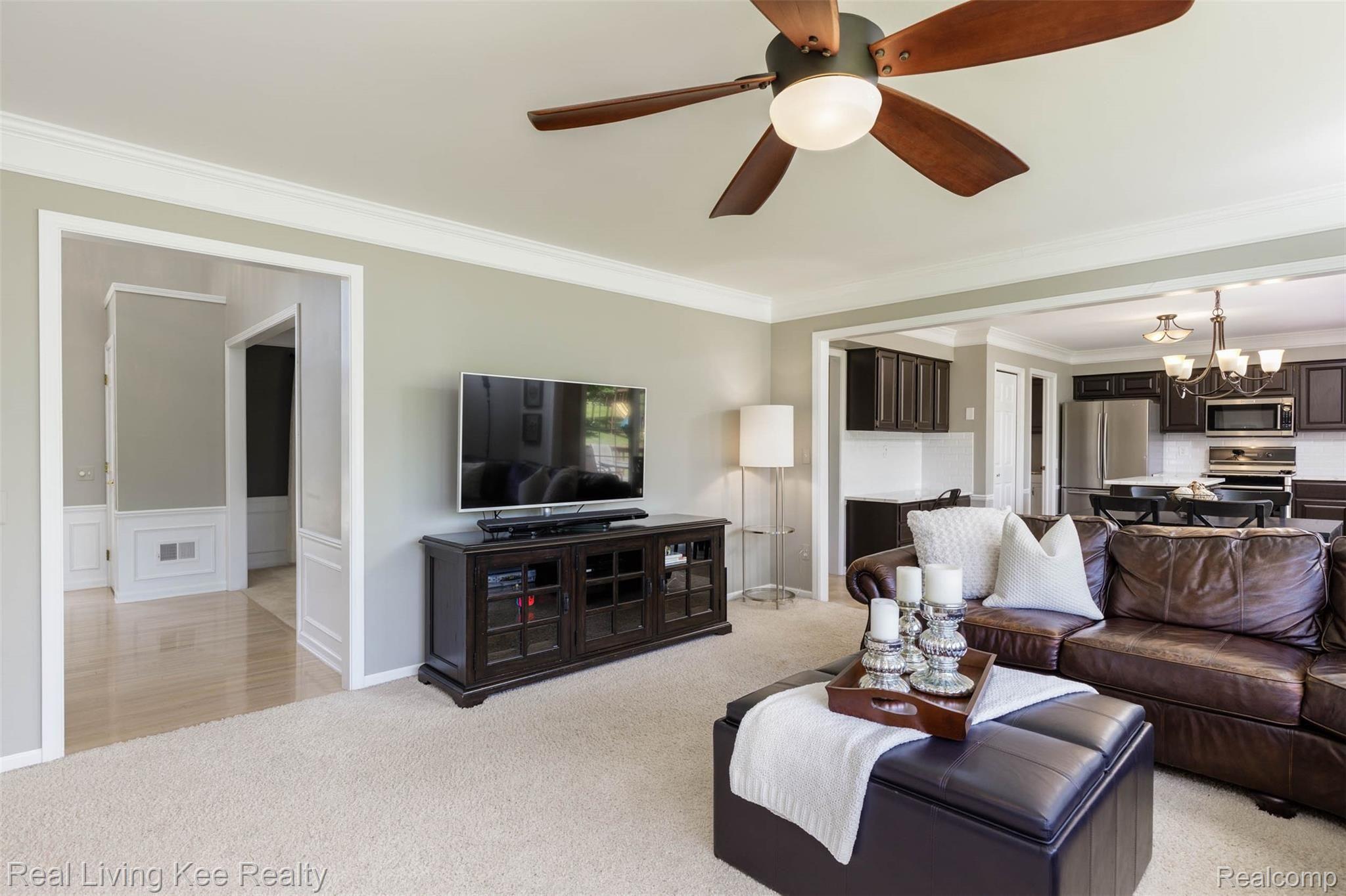 2398 Pleasant View Drive Rochester, MI 48306 - Photo 12 of 49 2398PleasantView-10.jpg