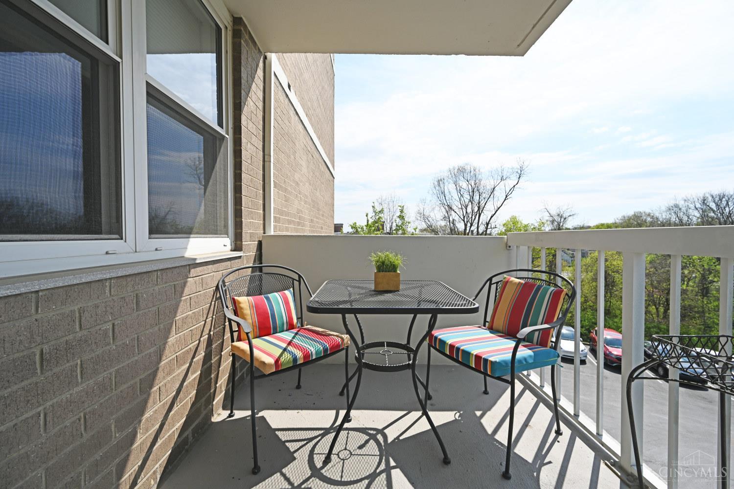 2444 Madison Road, Unit 202A Cincinnati, OH 45208 - Photo 31 of 41