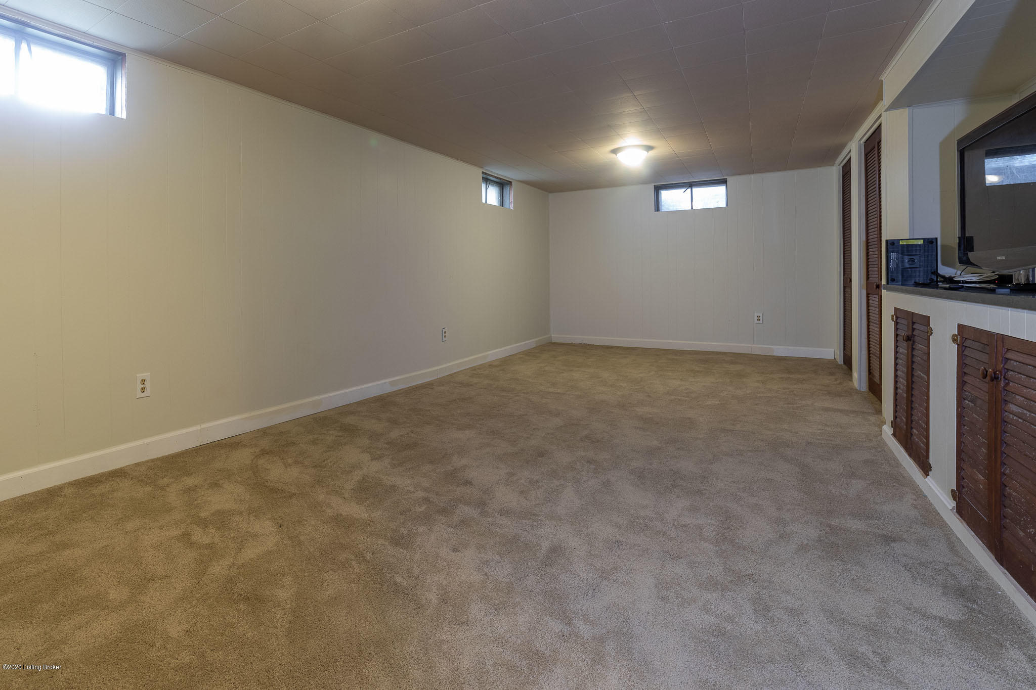 213 Blue Ridge Road Louisville, KY 40223 - Photo 53 of 73 BlueRidge054