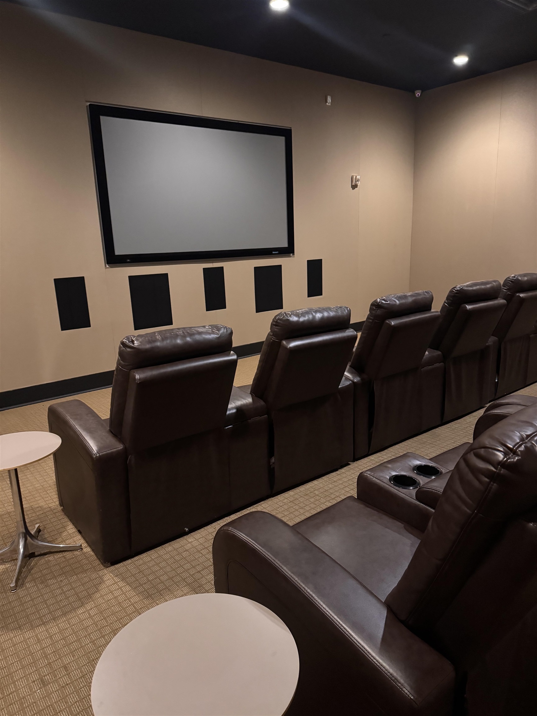 20 Beacon Way, Unit TB04 Jersey City, NJ 07304 - Photo 17 of 21 a projector room with furniture