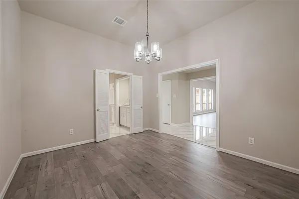 $2,395 | 10811 Villa Lea Lane, Houston, TX 77071