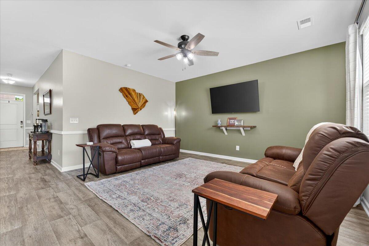 212 Rubles Lane Moncks Corner, SC 29461 - Photo 12 of 34 Livingroom