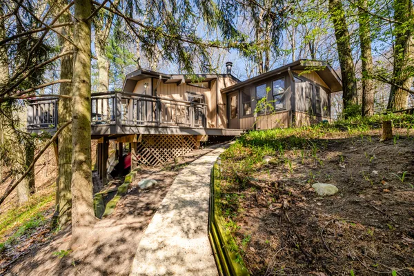 $625,000 | 28310 Shorewood Drive, Covert, MI 49043