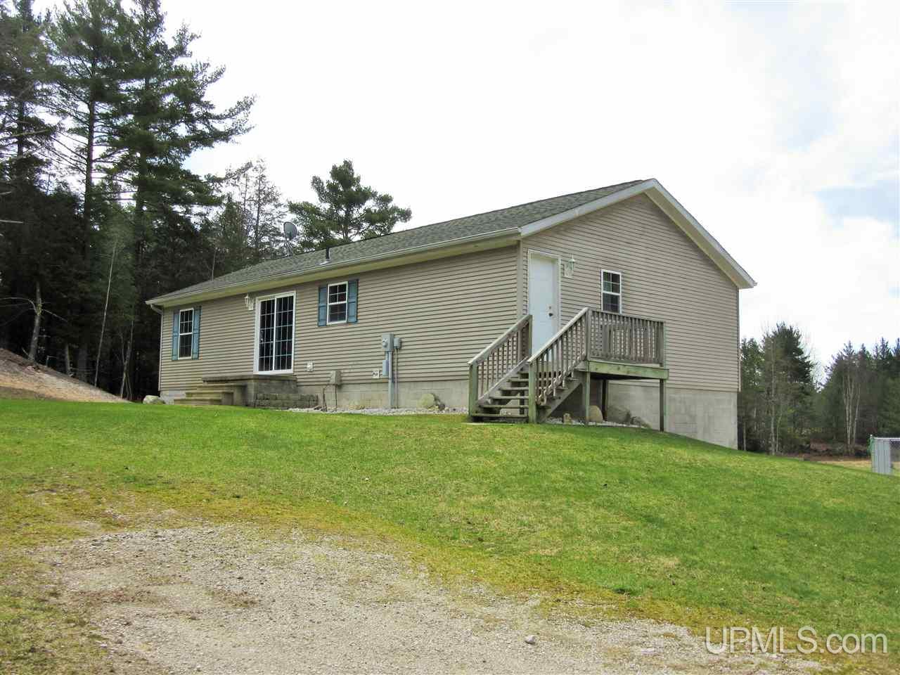 540 East Gulliver Lake Road Gulliver, MI 49840 - Photo 4 of 30