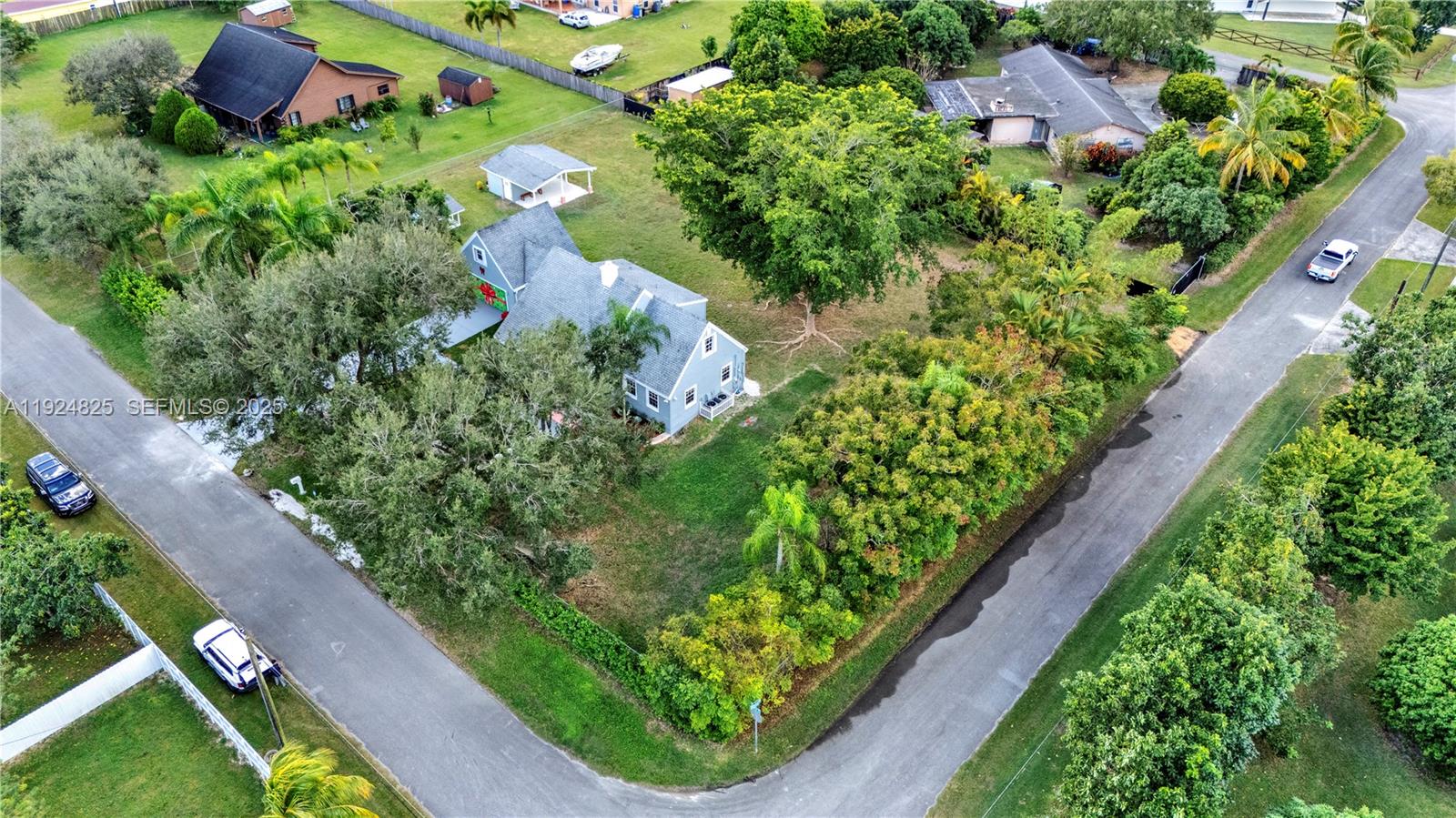 22820 Southwest 179th Place Miami, FL 33170 - Photo 22 of 56 a view of a garden with plants