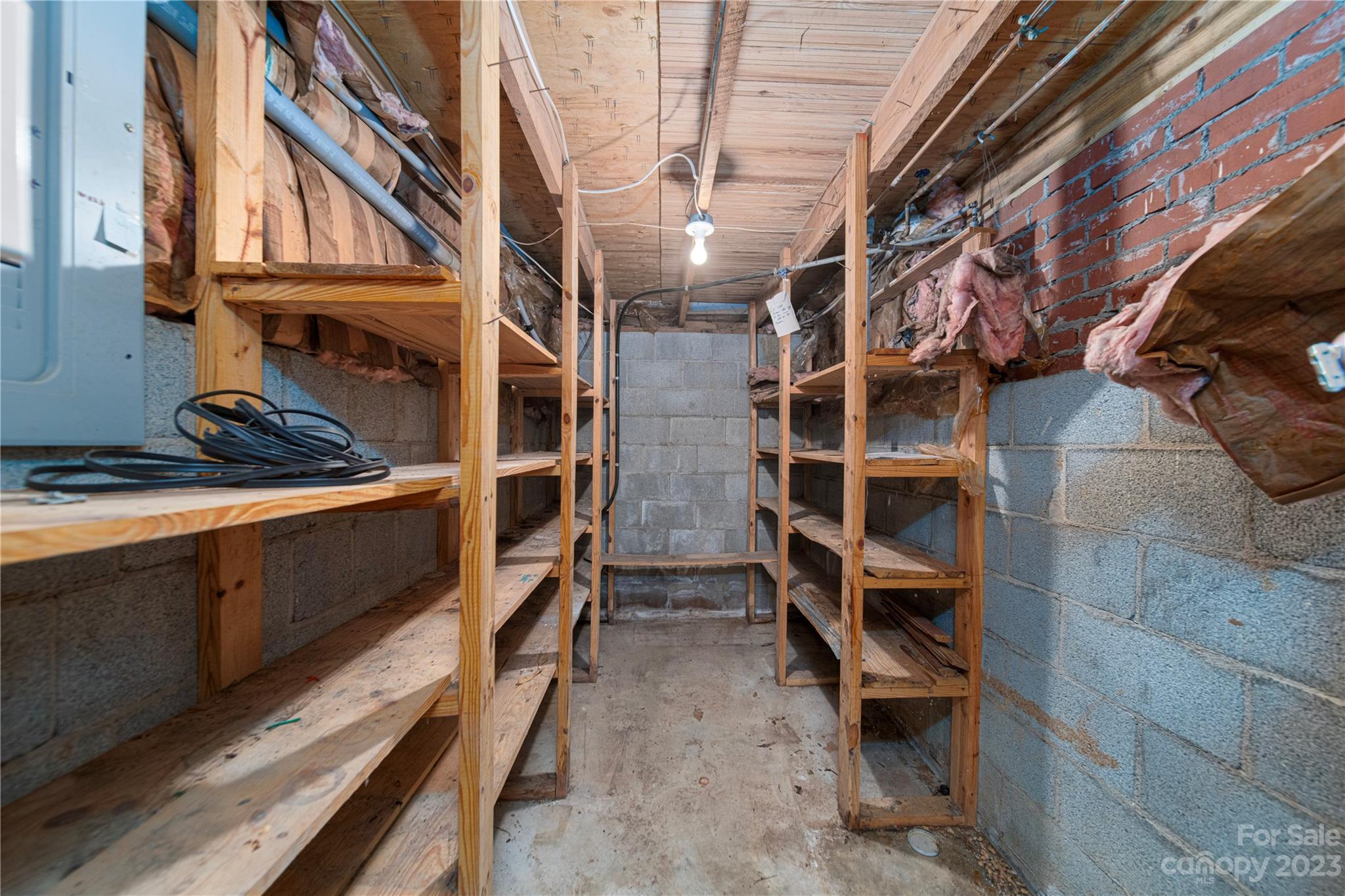 3980 Woodleaf Road Salisbury, NC 28147 - Photo 21 of 34 a view of walk in closet