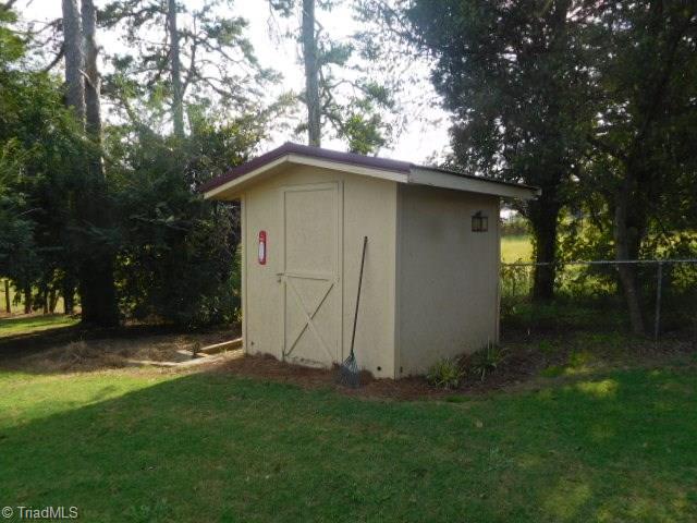 3974 Upper Lake Road Thomasville, NC 27360 - Photo 22 of 22 Nice little storage building