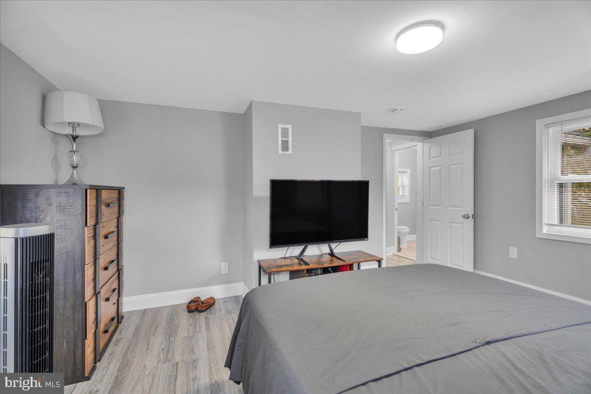 501 Rhoads Avenue Haddonfield, NJ 08033 - Photo 16 of 29 a view of a livingroom with a flat screen tv