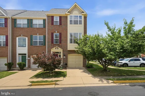 $595,000 | 913 Freshes Lane, Woodbridge, VA 22191