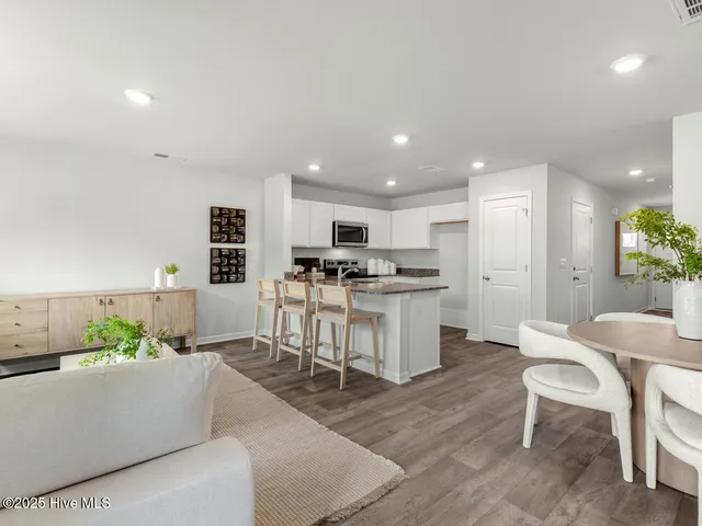 $332,140 | 38 Cashmere Court, Unit LOT 6, Wilmington, NC 28411