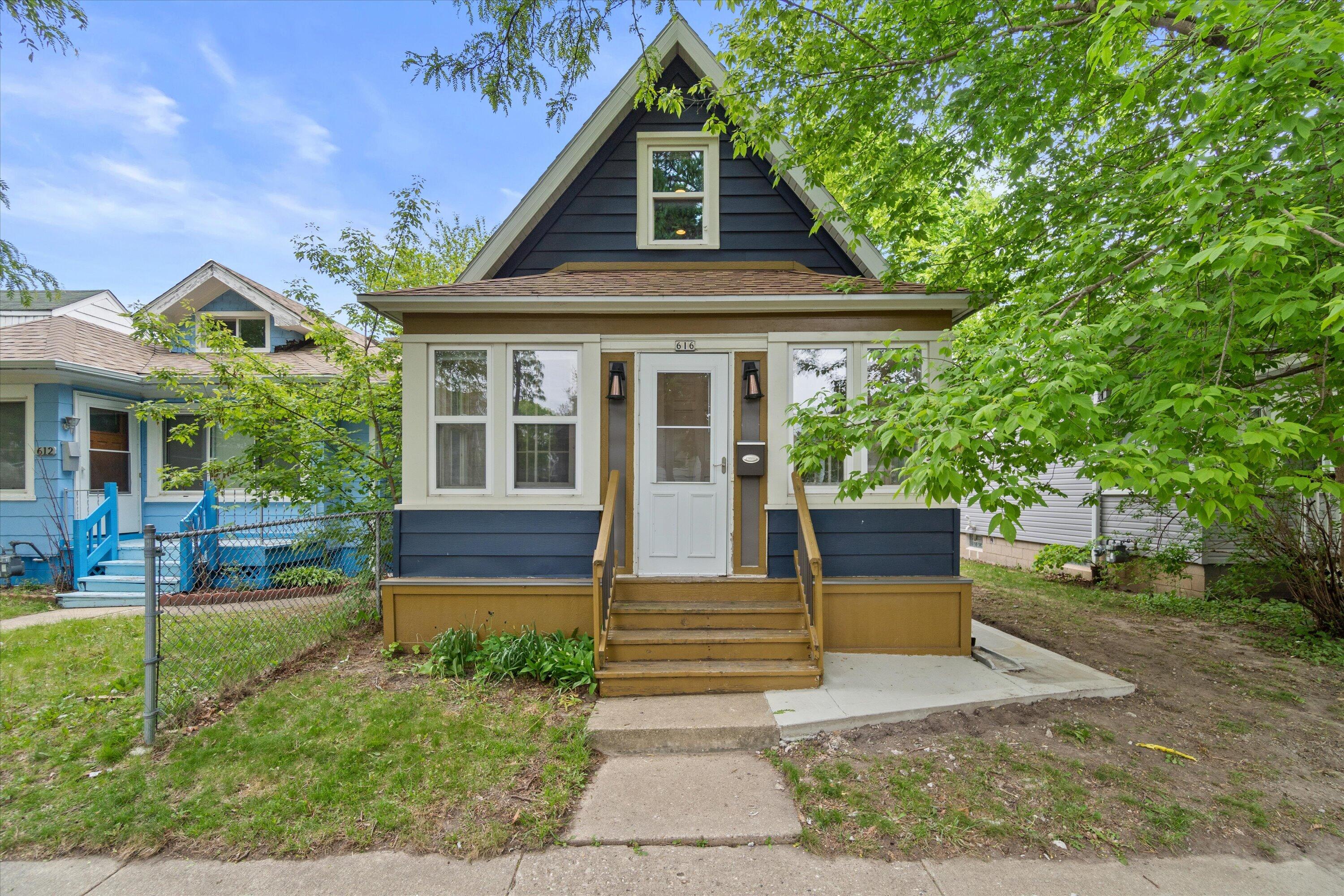 616 South 61st Street Milwaukee, WI 53214 - Photo 2 of 31 37-DSC03709
