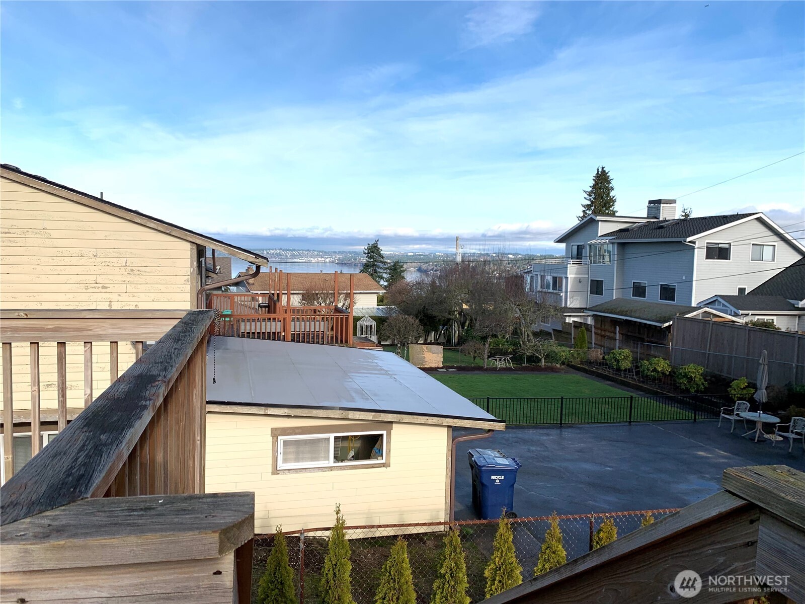 29818 4th Avenue Southwest Federal Way, WA 98023 - Photo 11 of 40 a front view of a house with a garden