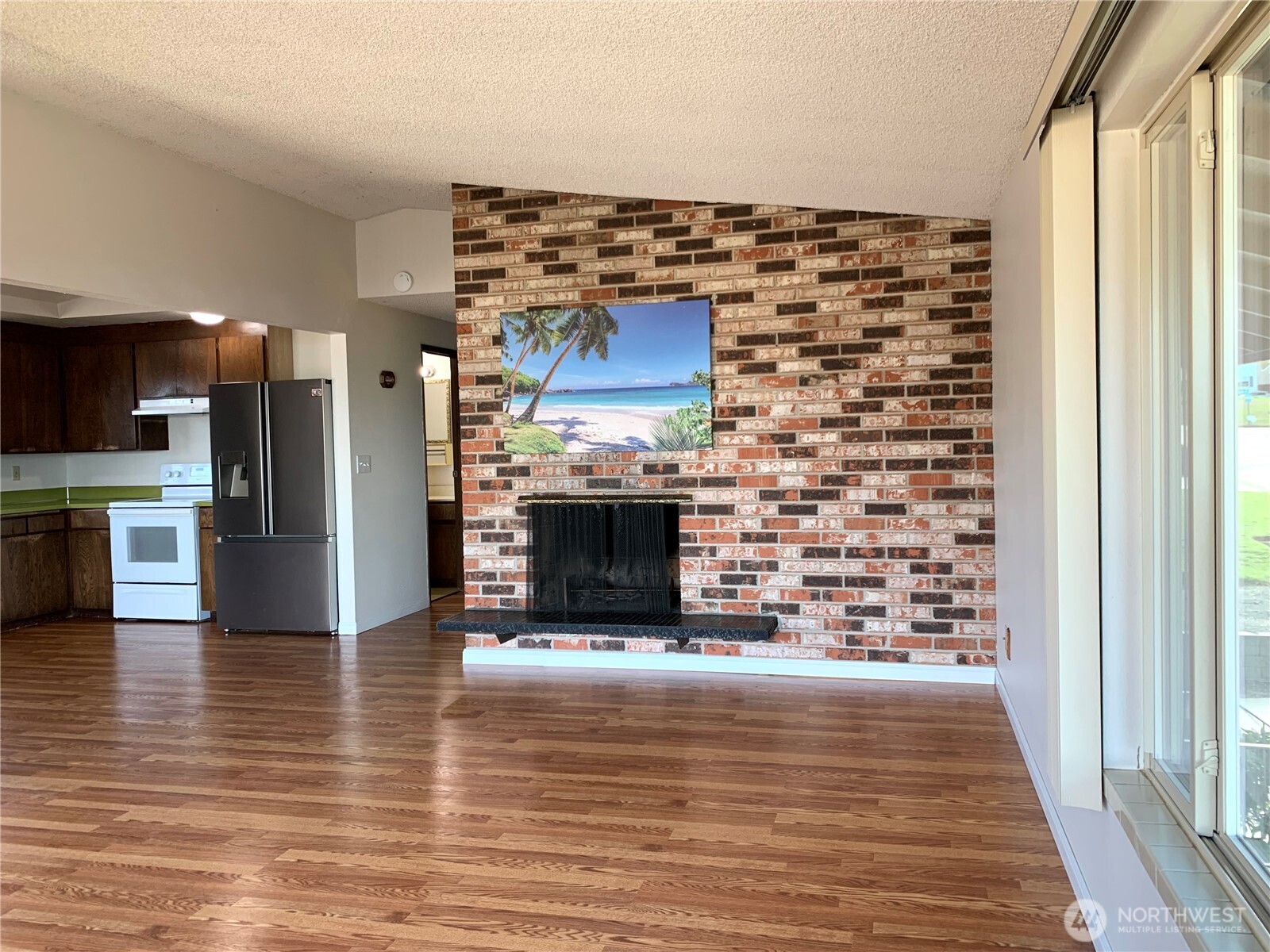 29818 4th Avenue Southwest Federal Way, WA 98023 - Photo 13 of 40 a view of a fireplace in a room