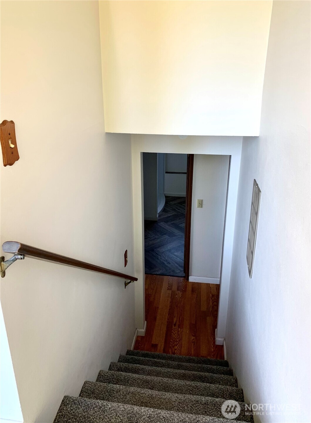 29818 4th Avenue Southwest Federal Way, WA 98023 - Photo 24 of 40 a view of entryway