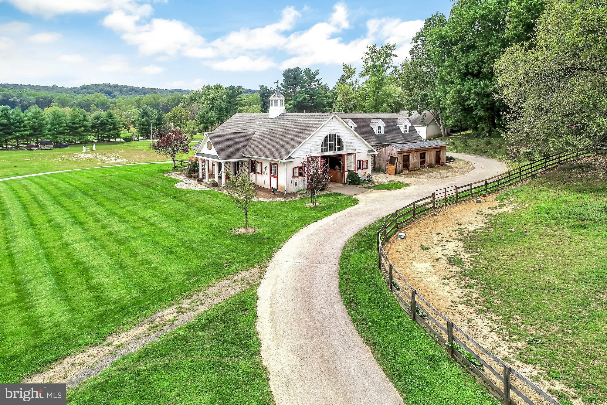 13224 Longnecker Road Glyndon, MD 21136 - Photo 10 of 58 Stable with additional stalls