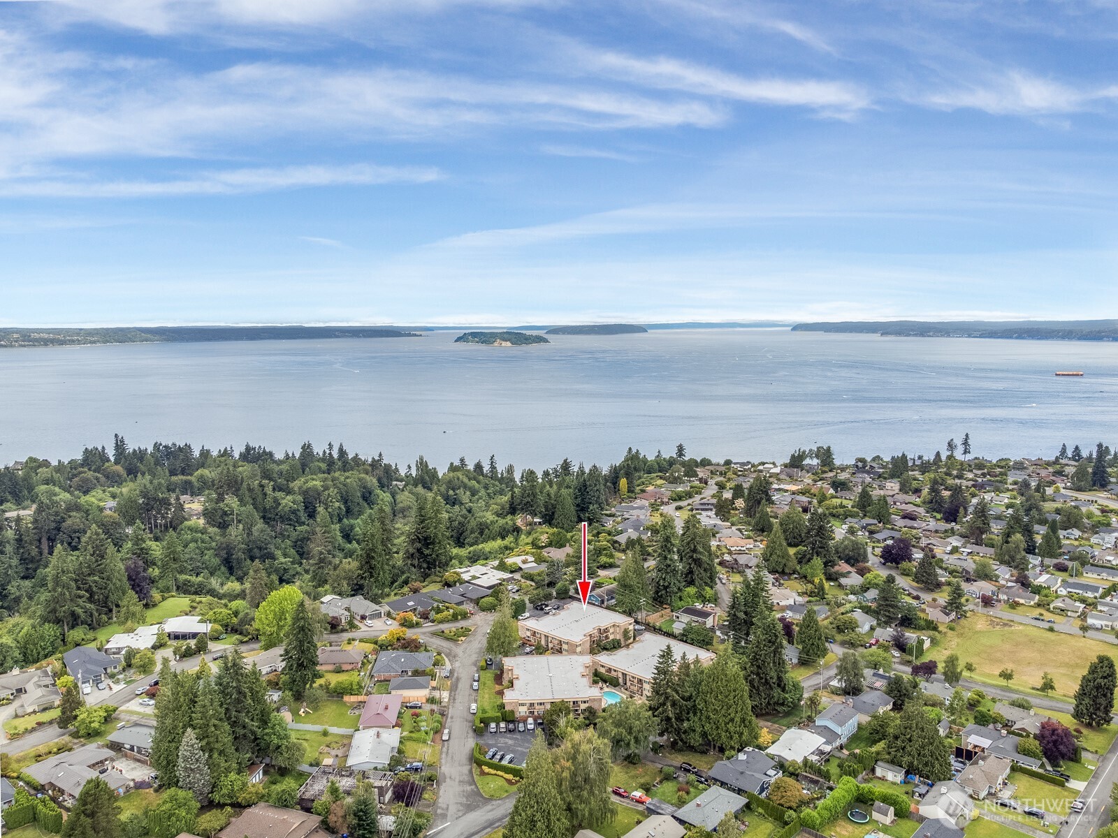 335 Heather Road, Unit 202 Everett, WA 98203 - Photo 4 of 31