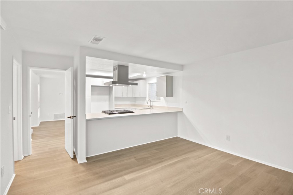 318 John Way San Pedro, CA 90732 - Photo 8 of 29 Breakfast bar from kitchen into family room