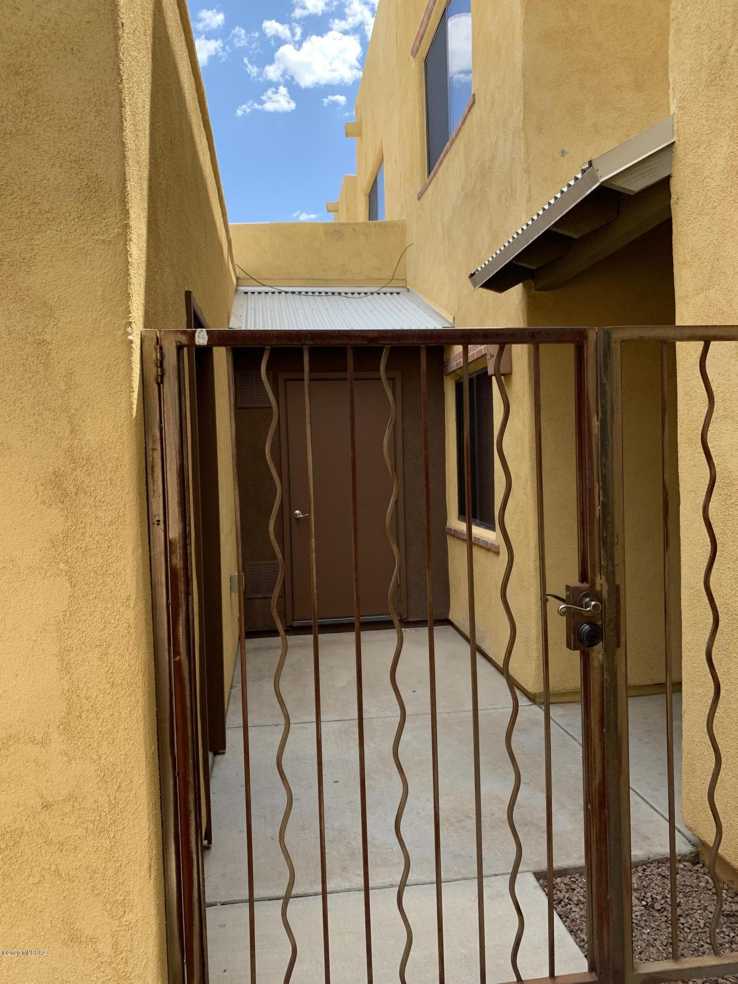4181 North Fortune Loop Tucson, AZ 85719 - Photo 39 of 39 a view of front door