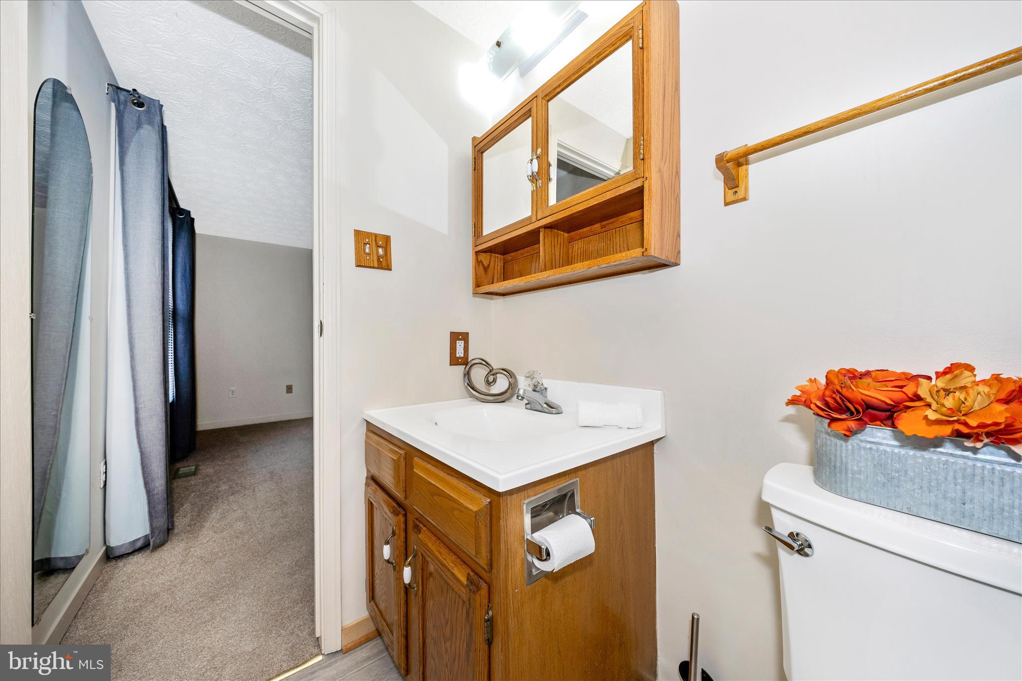 3 Contour Road Mount Airy, MD 21771 - Photo 21 of 54 a utility room with a sink dryer and washer