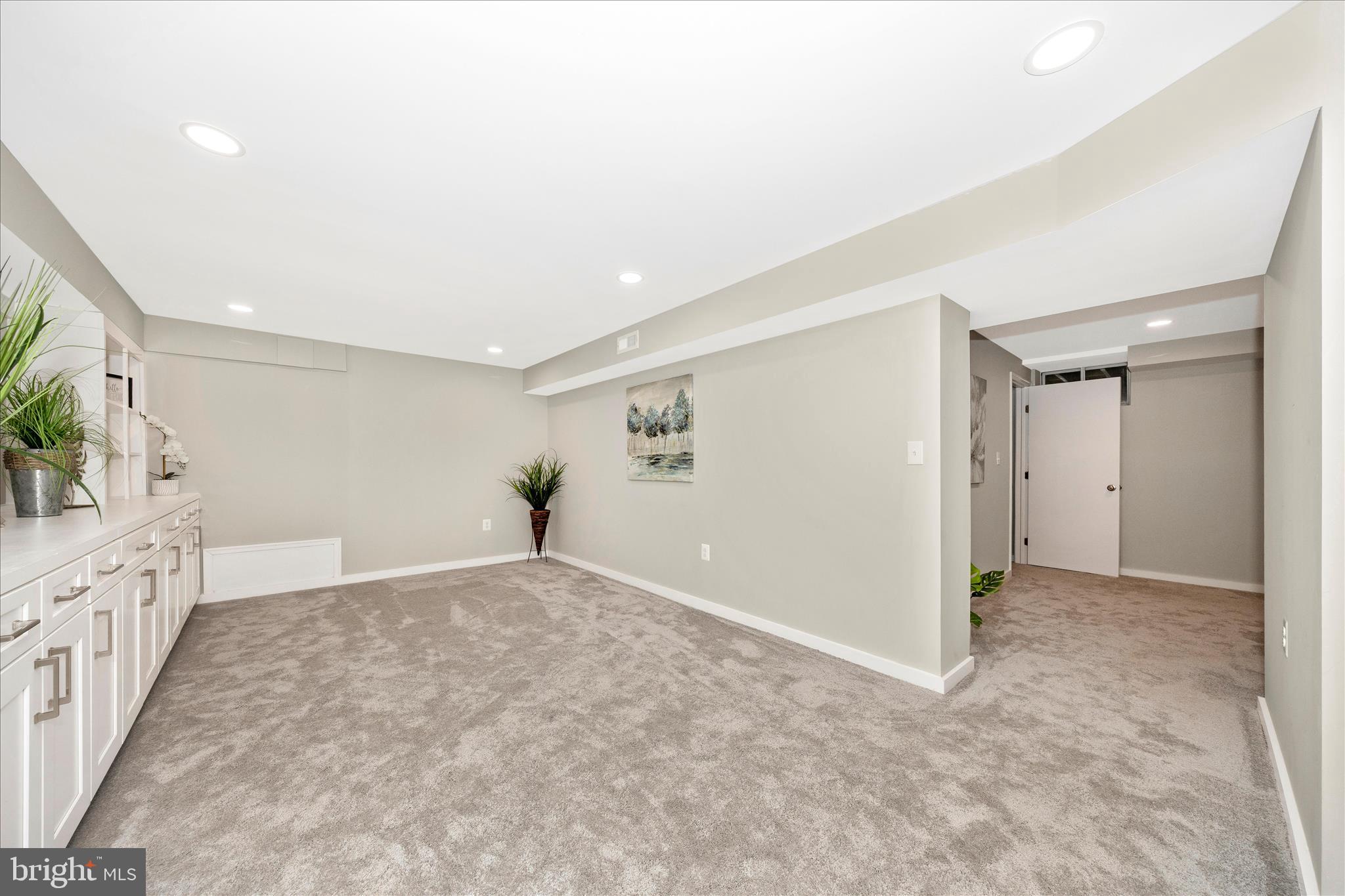 3 Contour Road Mount Airy, MD 21771 - Photo 31 of 54 Family Room