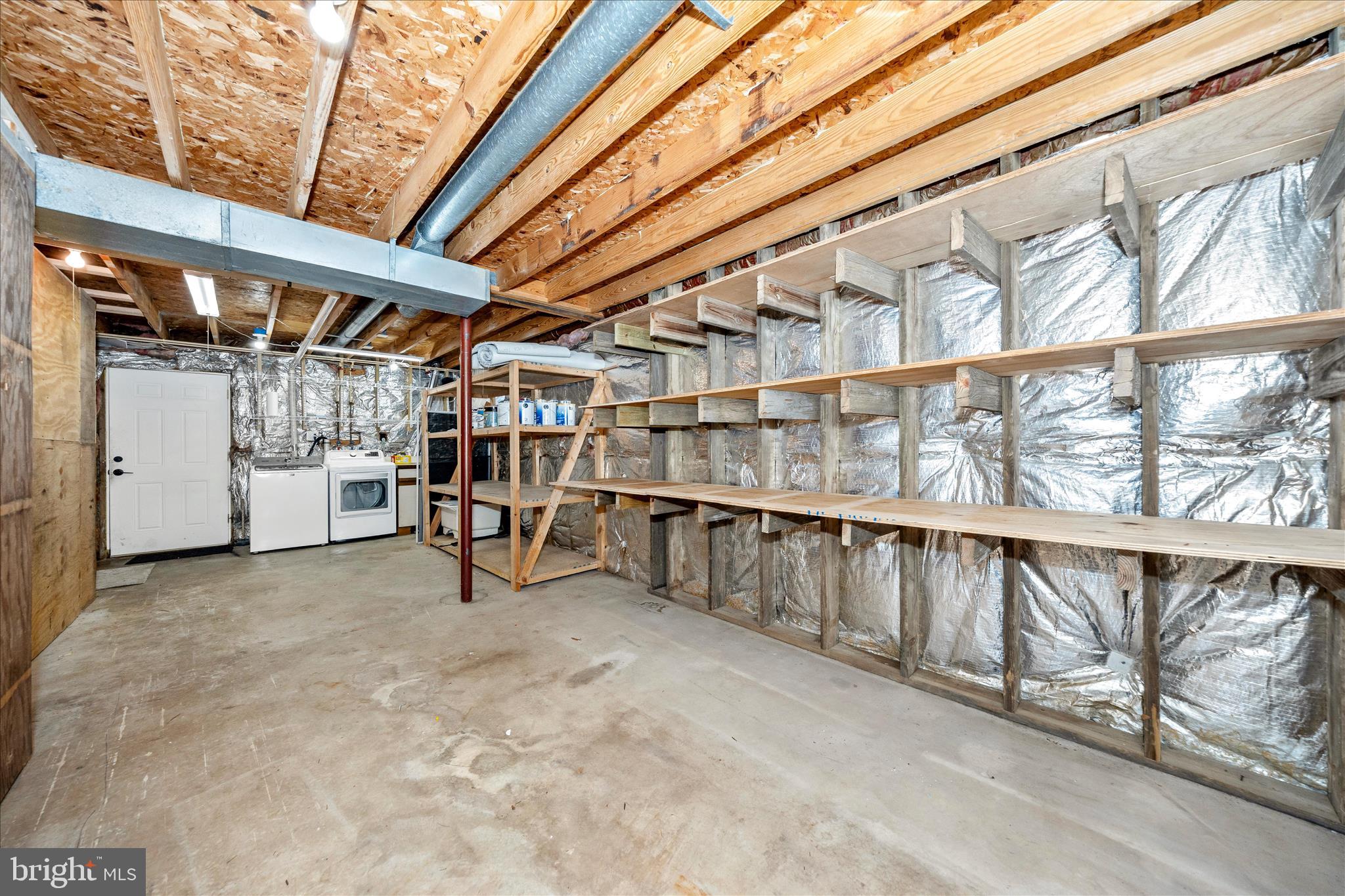 3 Contour Road Mount Airy, MD 21771 - Photo 39 of 54 a view of an outdoor space with a patio