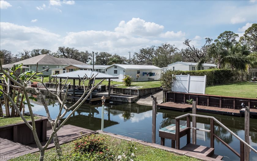 9 Mary Bell Landing Road Sebring, FL 33876 - Photo 18 of 24 Canal