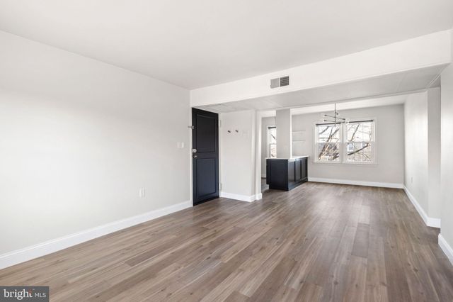 $342,000 | 1503 Belle View Boulevard, Unit C2, Alexandria, VA 22307