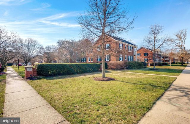 $342,000 | 1503 Belle View Boulevard, Unit C2, Alexandria, VA 22307