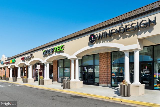 $342,000 | 1503 Belle View Boulevard, Unit C2, Alexandria, VA 22307