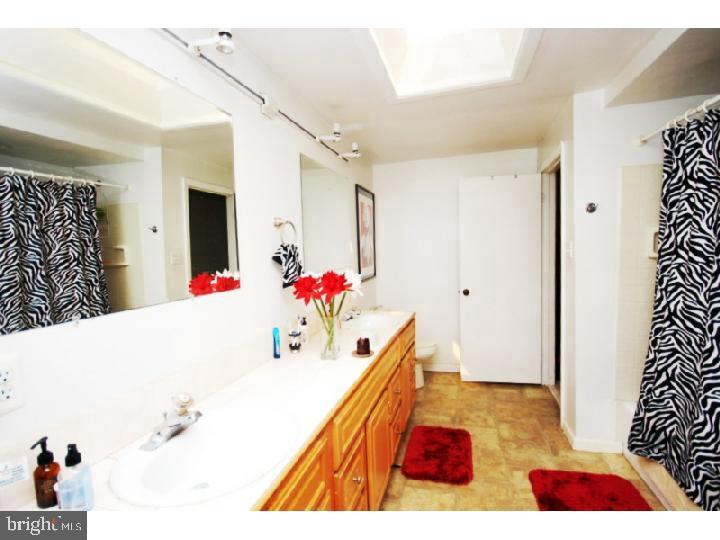 4124 Manayunk Avenue, Unit 2 Philadelphia, PA 19128 - Photo 8 of 10