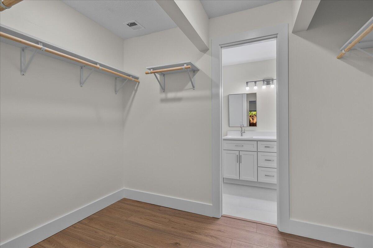 402 Springdale Circle, Unit 40B Palm Springs, FL 33461 - Photo 13 of 29 20-JLC_5263