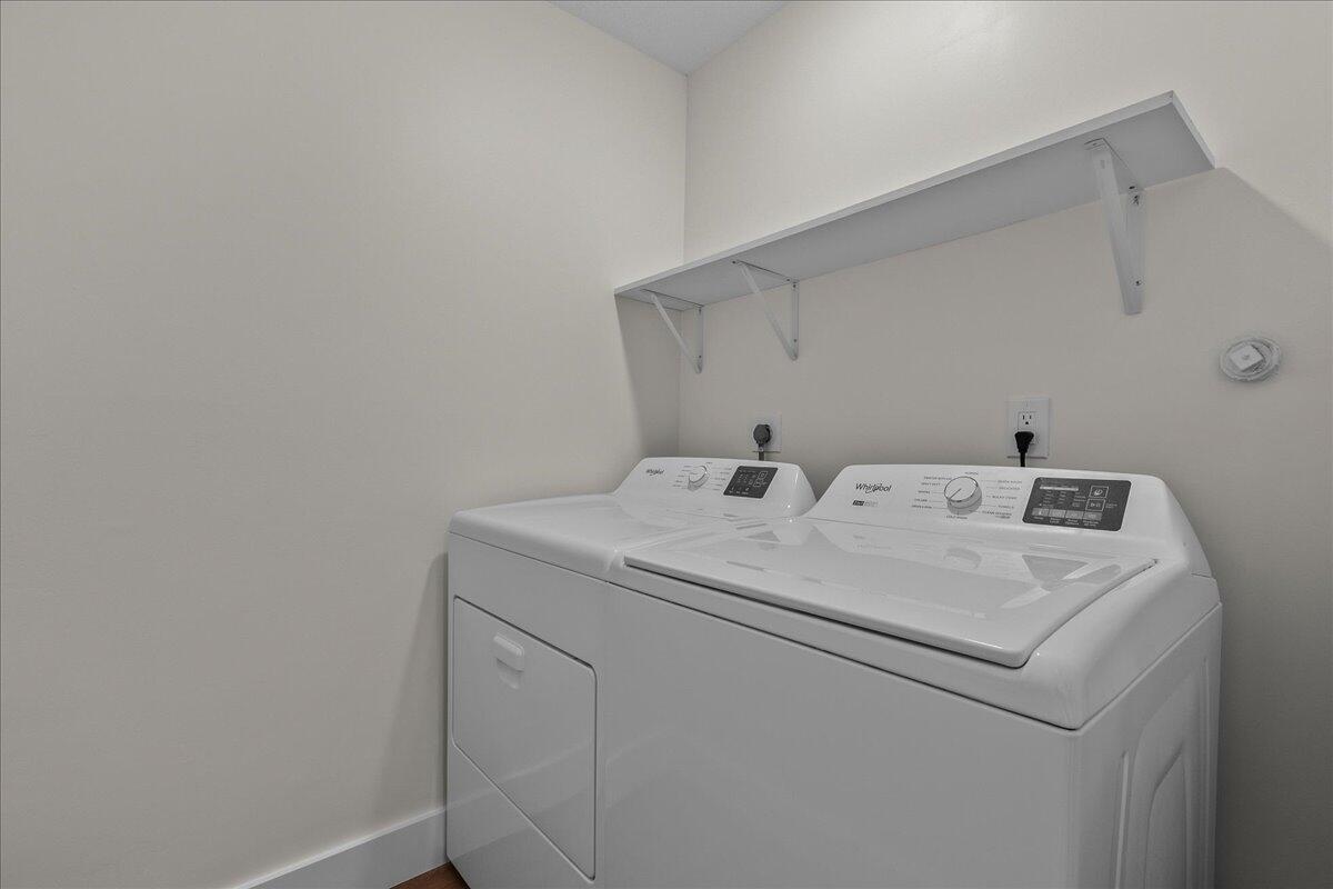 402 Springdale Circle, Unit 40B Palm Springs, FL 33461 - Photo 18 of 29 17-JLC_5233