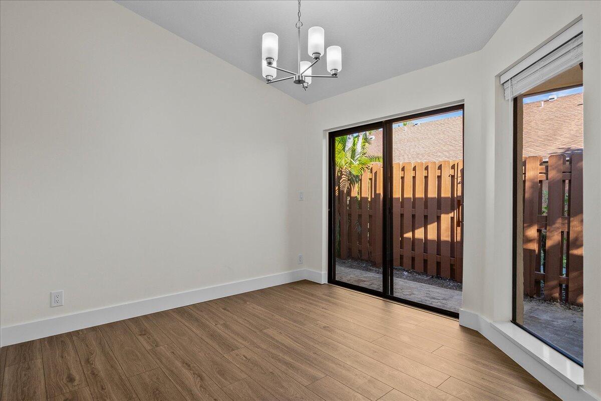 402 Springdale Circle, Unit 40B Palm Springs, FL 33461 - Photo 7 of 29 09-JLC_5188