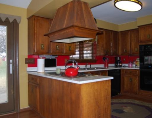 300 McKinney Road Wexford, PA 15090 - Photo 2 of 18 Kitchen.